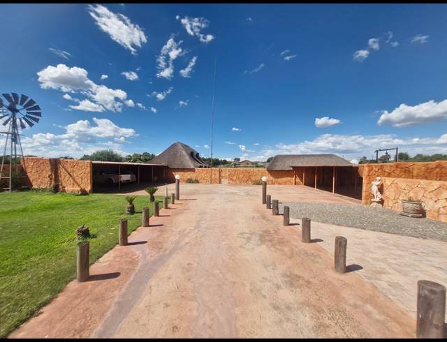 10 BEDROOM HOUSE FOR SALE IN DIBENG